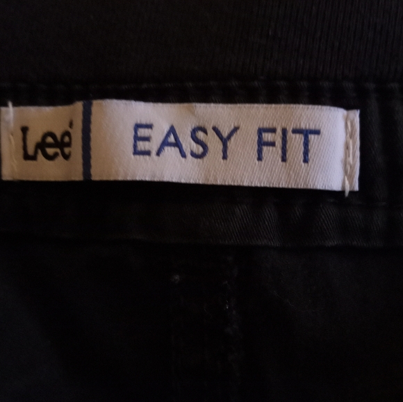 Lee Easy Fit Denim Black Cargo Stretch Capris Size 10 - Picture 4 of 4